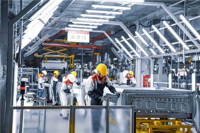 訂單超5000輛 長城炮北京專列出發 專業技術服務保駕護航